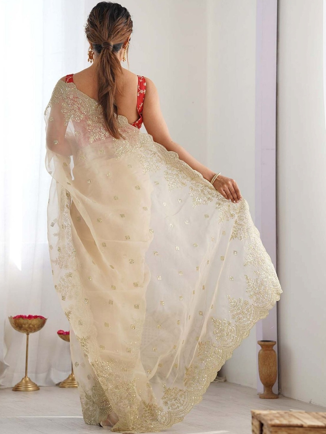ODETTE Ethnic Motifs Sequinned Organza Saree