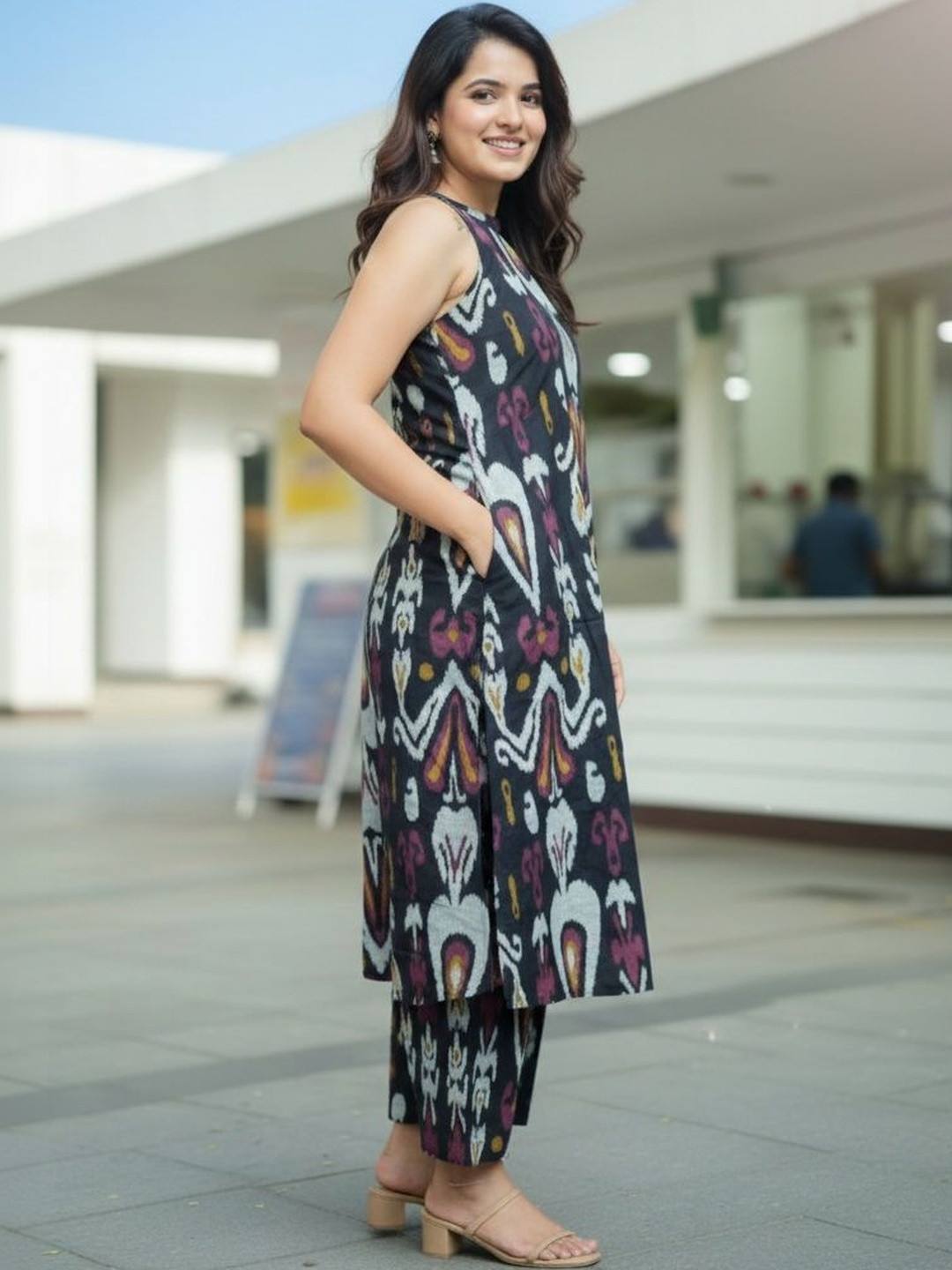Keitra Women Ethnic Motifs Printed Regular Pure Cotton Kurta with Trousers