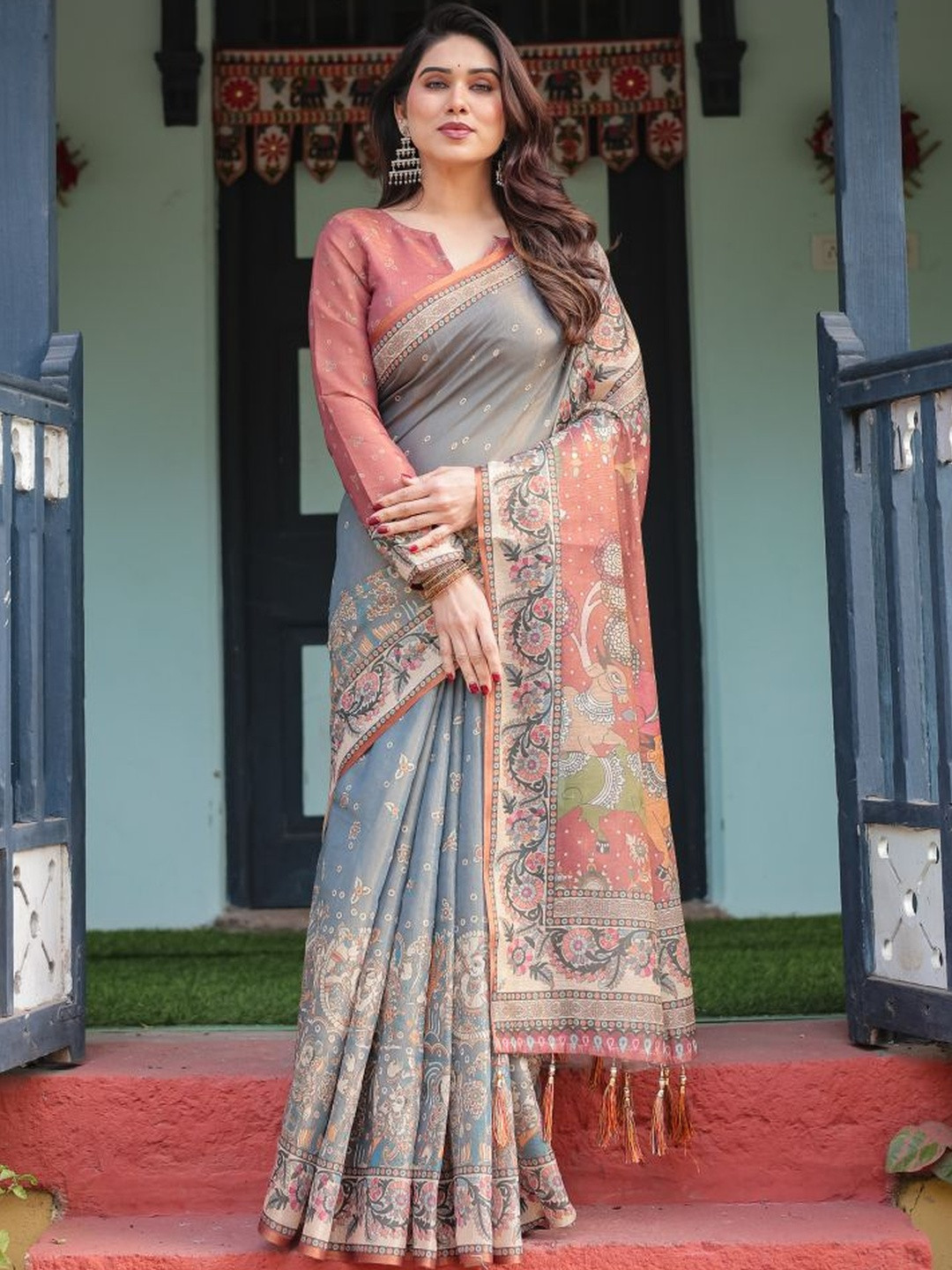 DHAYNA AND REEWA FASHION Floral Printed Pure Cotton Banarasi Sarees