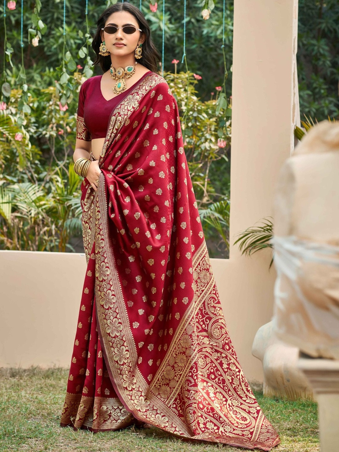 SZN Paisley Zari Silk Blend Heavy Work Banarasi Saree