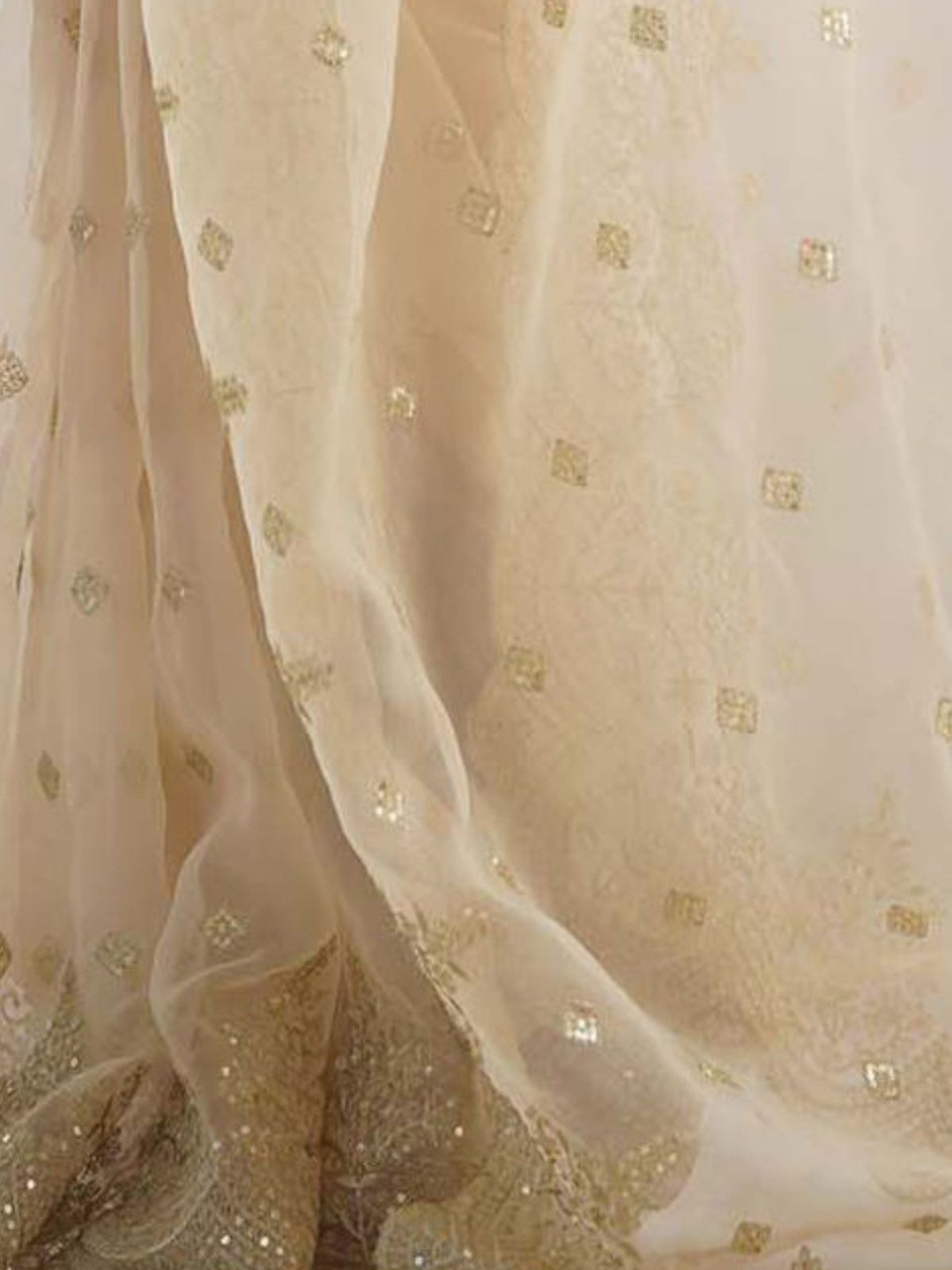 ODETTE Ethnic Motifs Sequinned Organza Saree