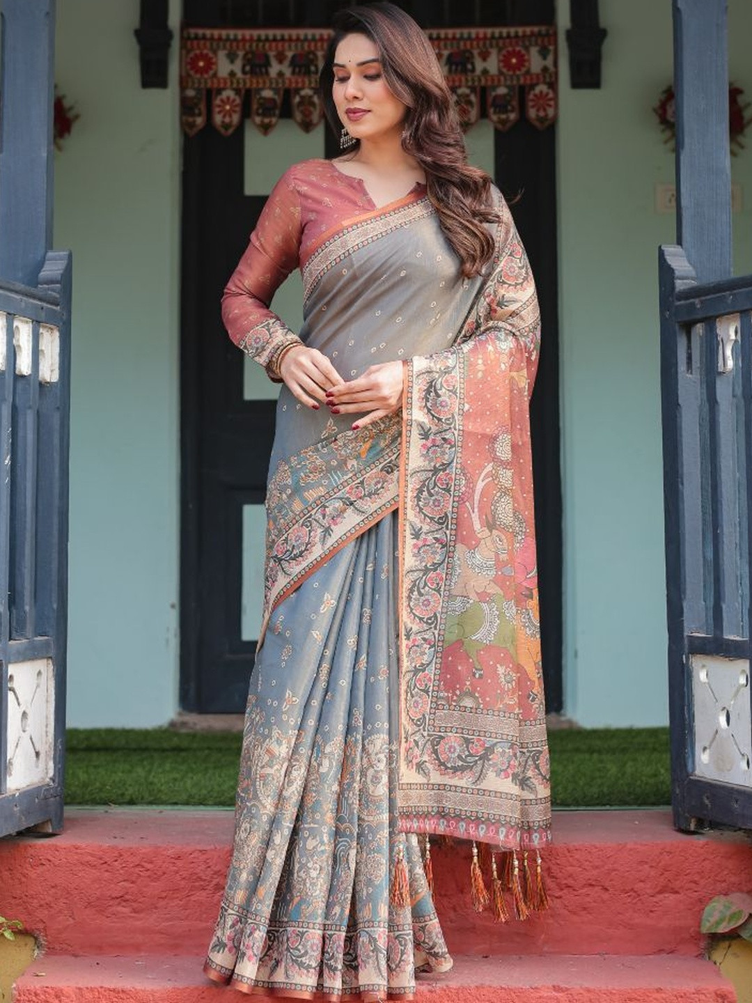 DHAYNA AND REEWA FASHION Floral Printed Pure Cotton Banarasi Sarees
