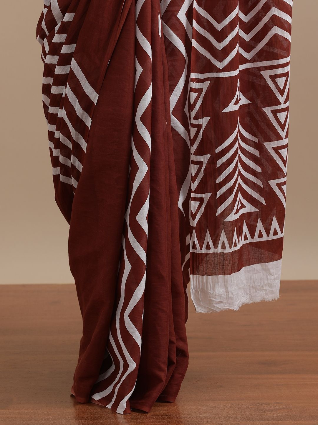 Moda Rapido Pure Cotton Handloom Ikat Saree